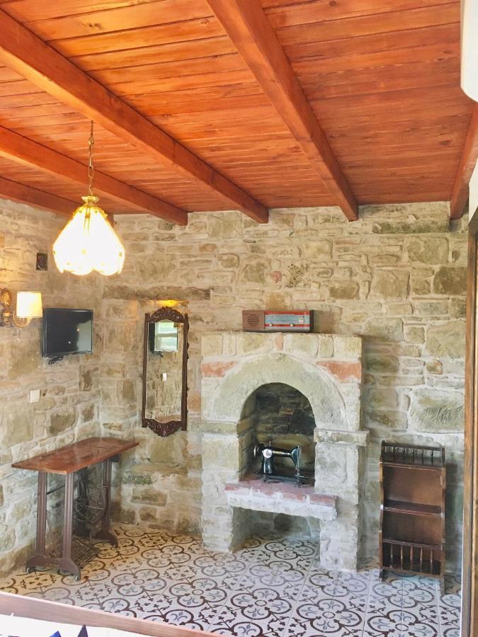 Sari Keçı Taş Otel İmroz Extérieur photo