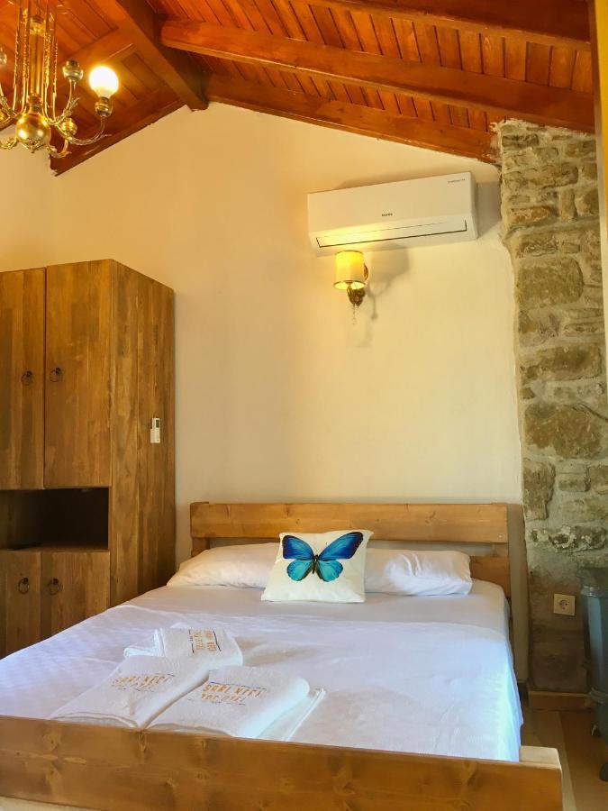 Sari Keçı Taş Otel İmroz Extérieur photo