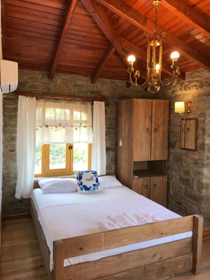 Sari Keçı Taş Otel İmroz Extérieur photo