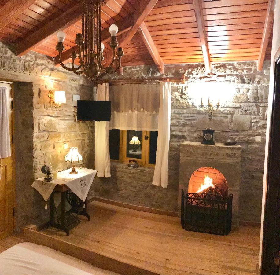 Sari Keçı Taş Otel İmroz Extérieur photo
