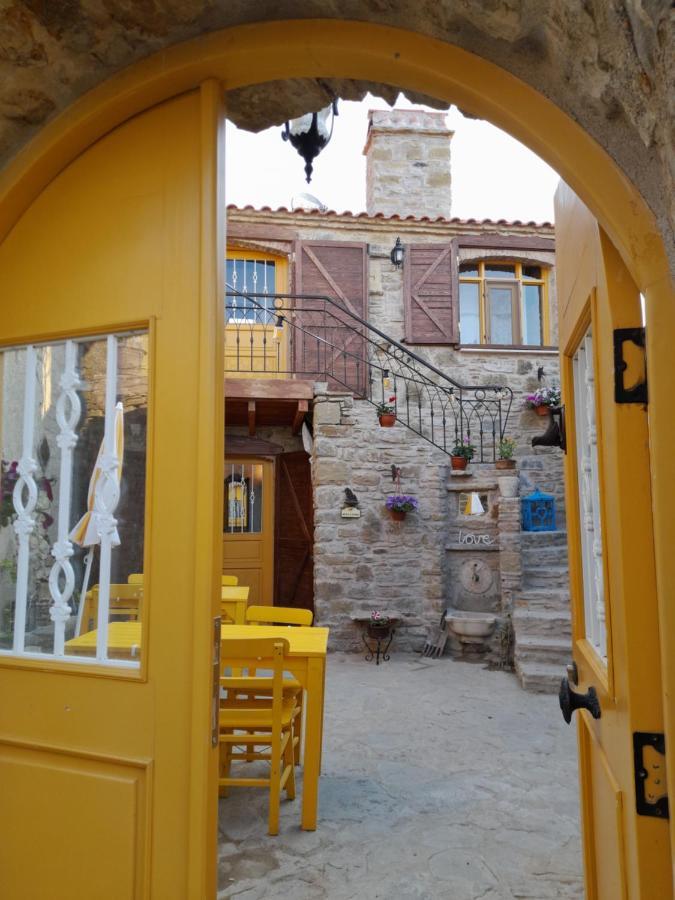 Sari Keçı Taş Otel İmroz Extérieur photo