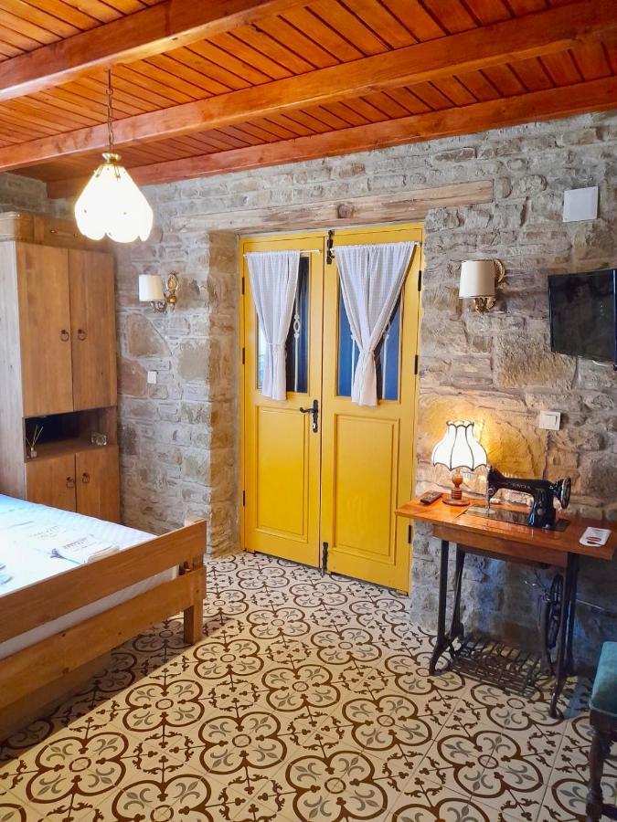Sari Keçı Taş Otel İmroz Extérieur photo