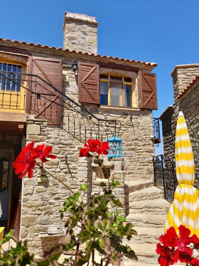 Sari Keçı Taş Otel İmroz Extérieur photo