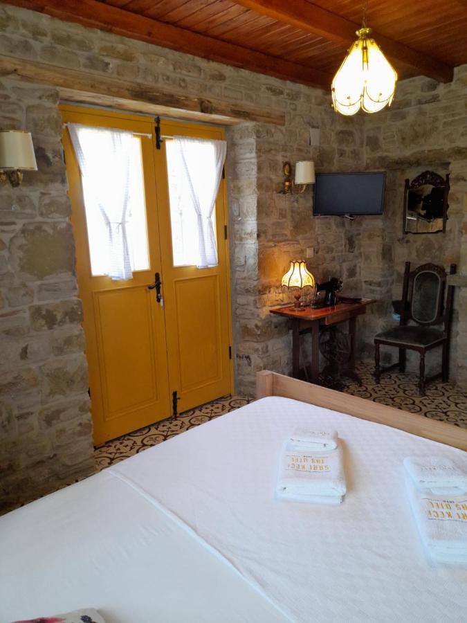 Sari Keçı Taş Otel İmroz Extérieur photo
